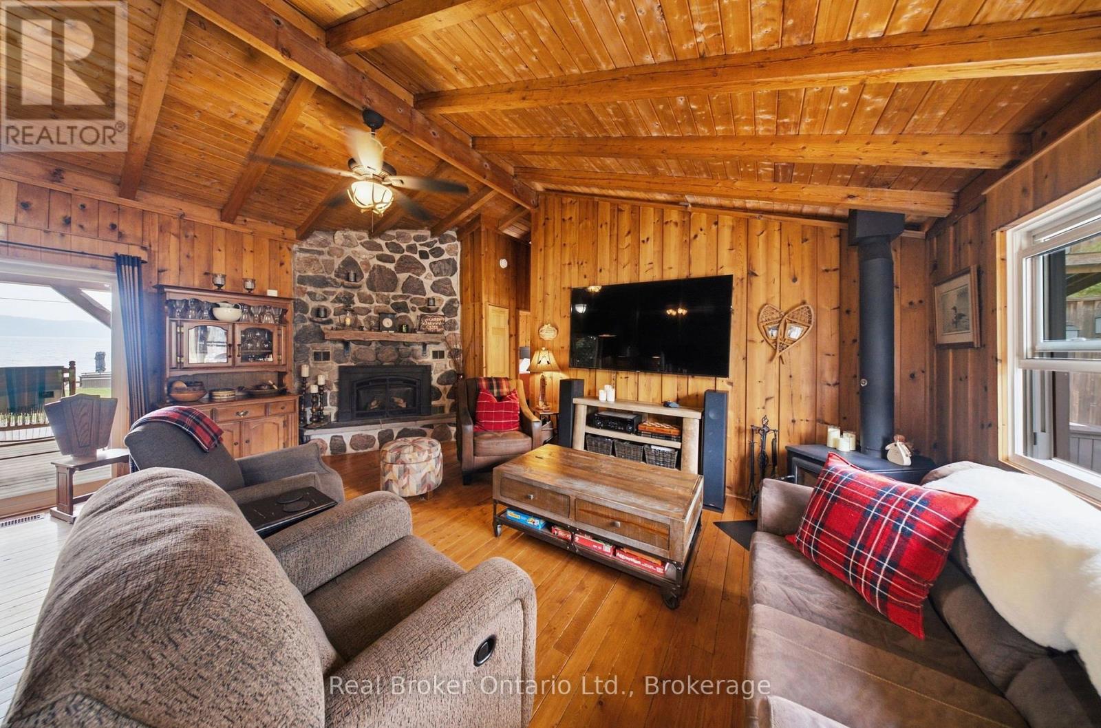 111 WILSON DRIVE - Image 15