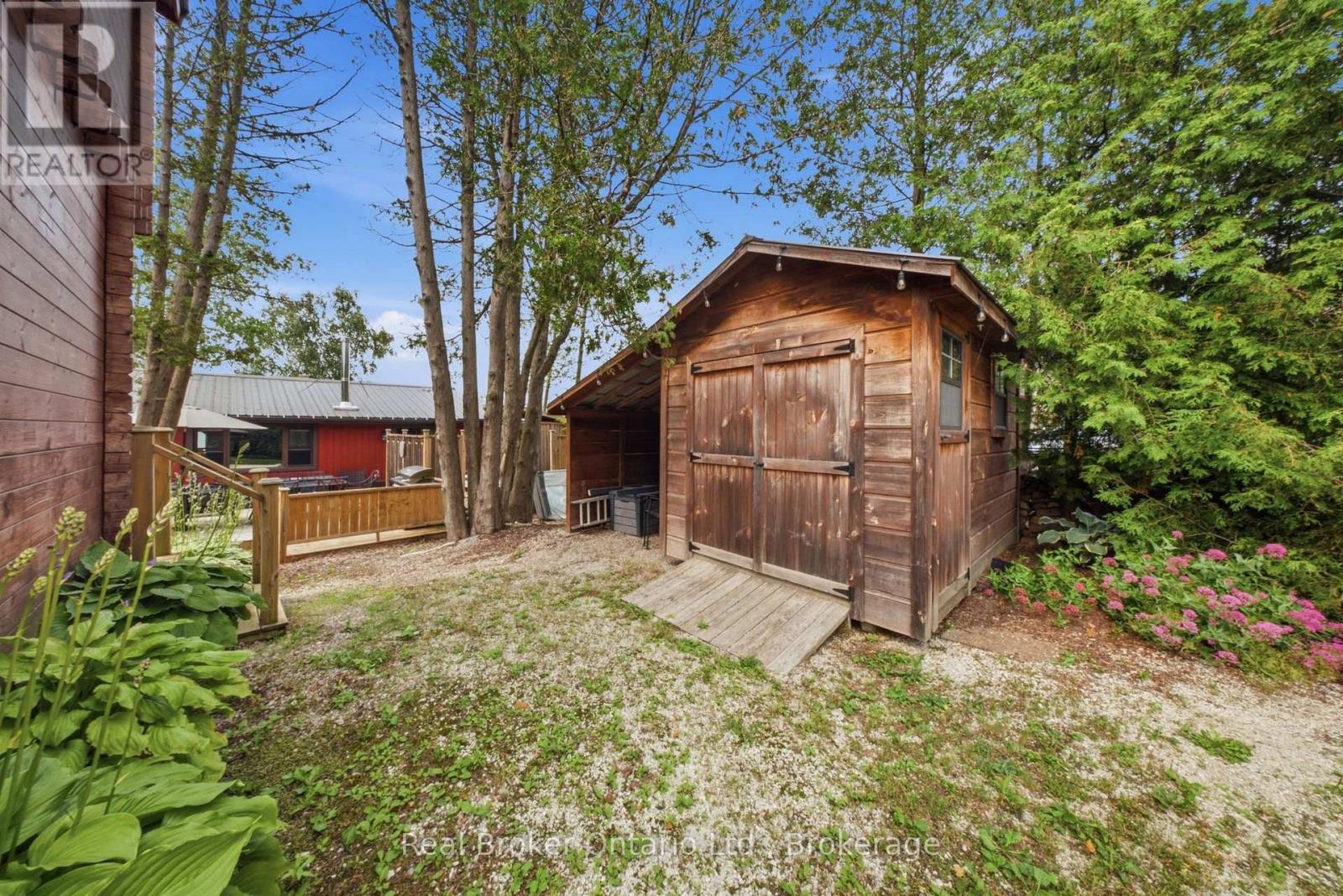 111 WILSON DRIVE - 43