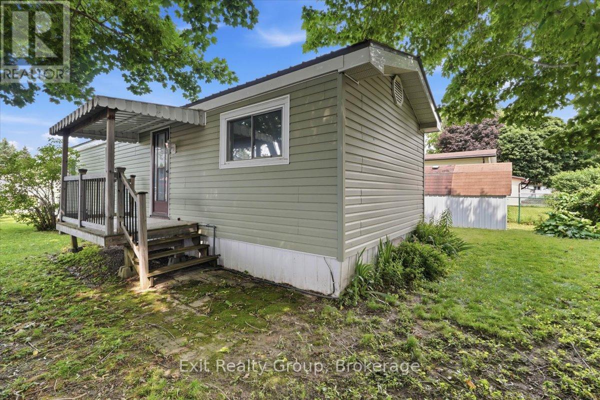 7 DOVE LANE - 28
