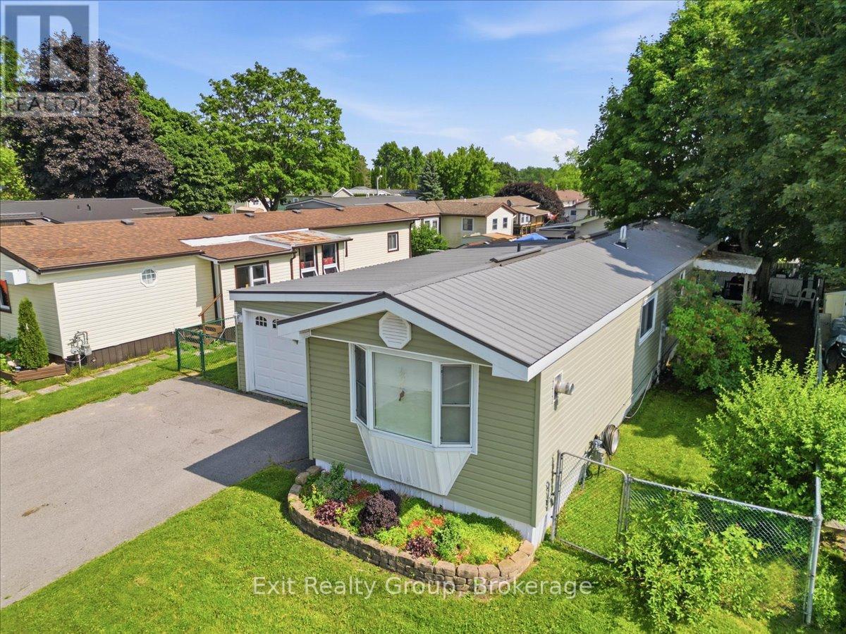 7 DOVE LANE - 30