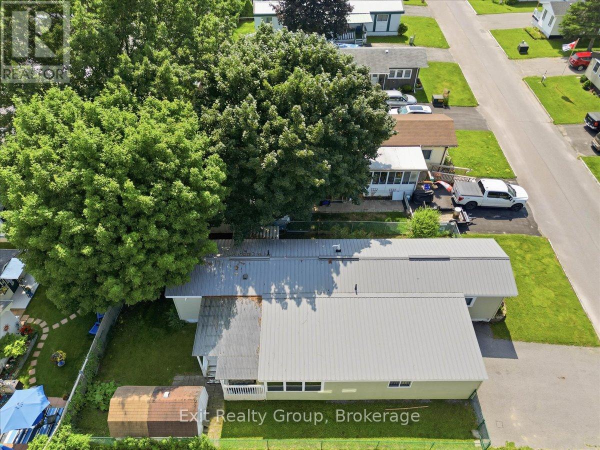 7 DOVE LANE - 33