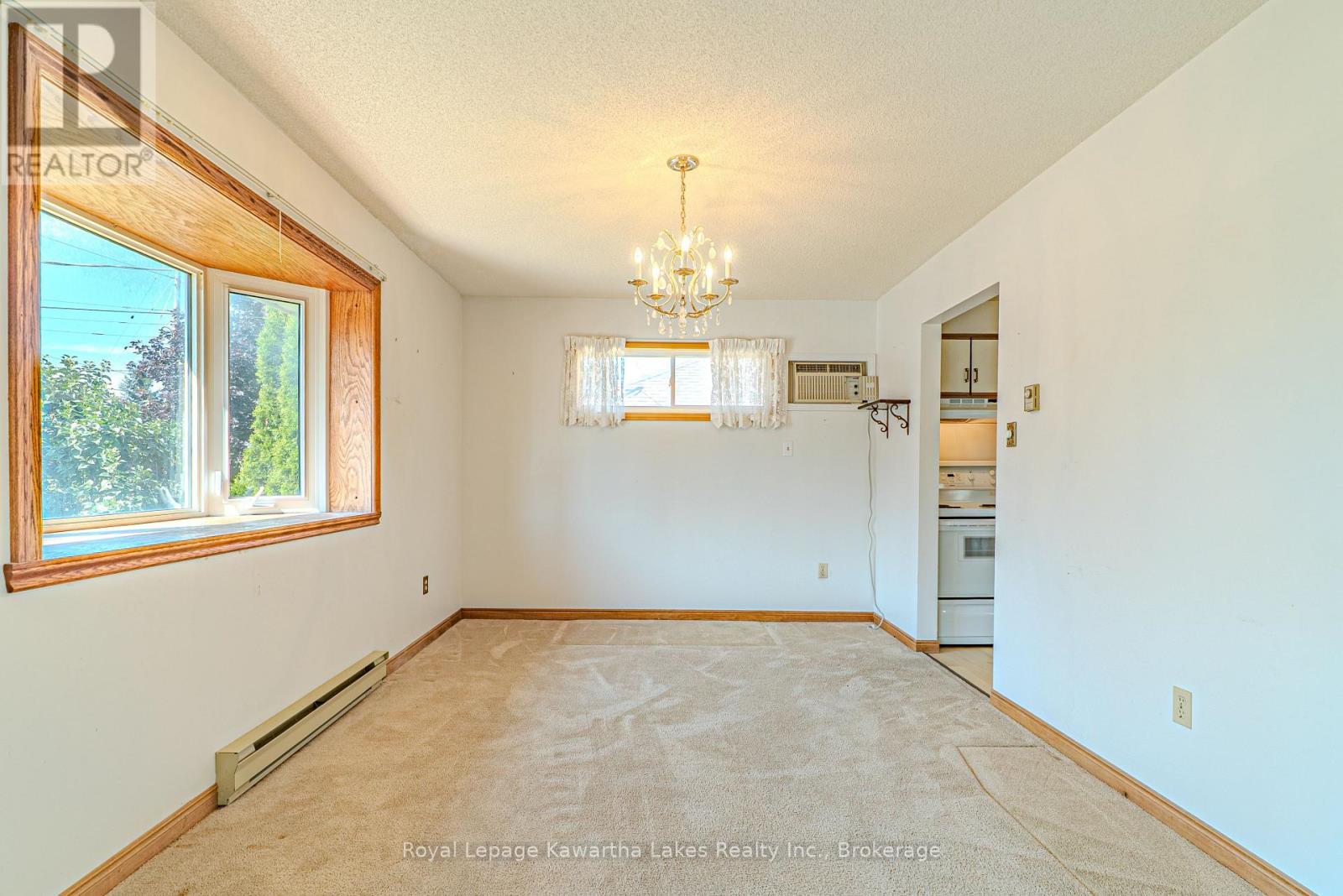 182 COLBORNE STREET W - 10