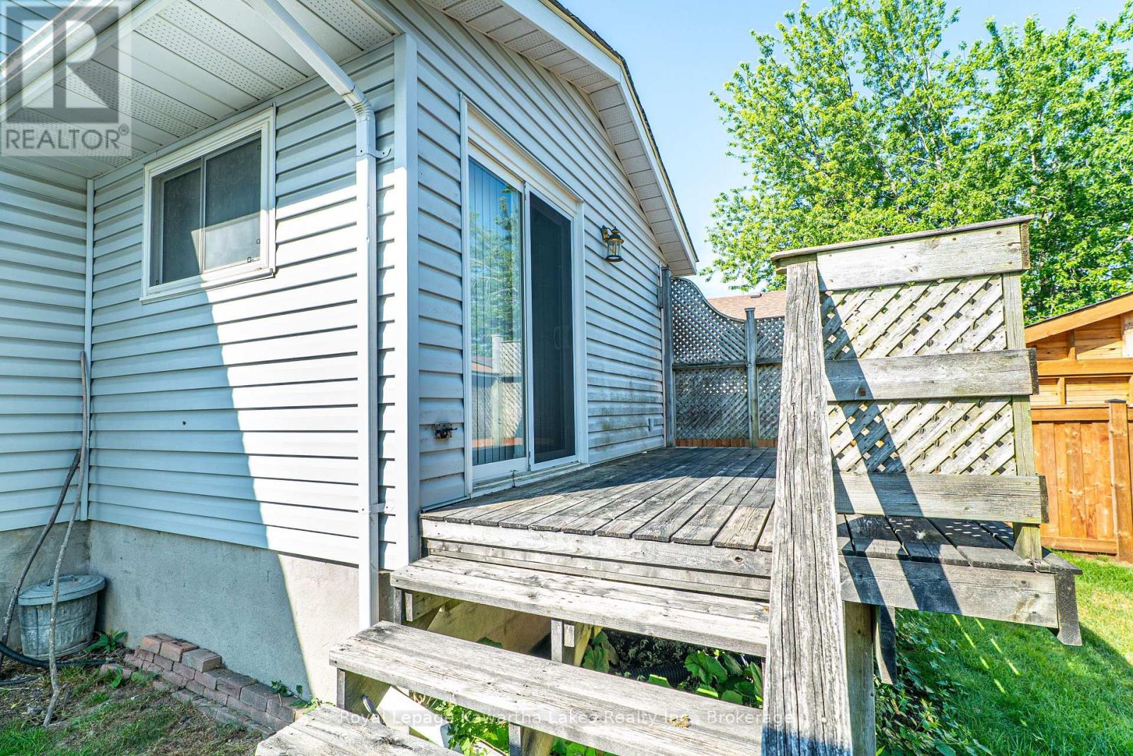 182 COLBORNE STREET W - 31
