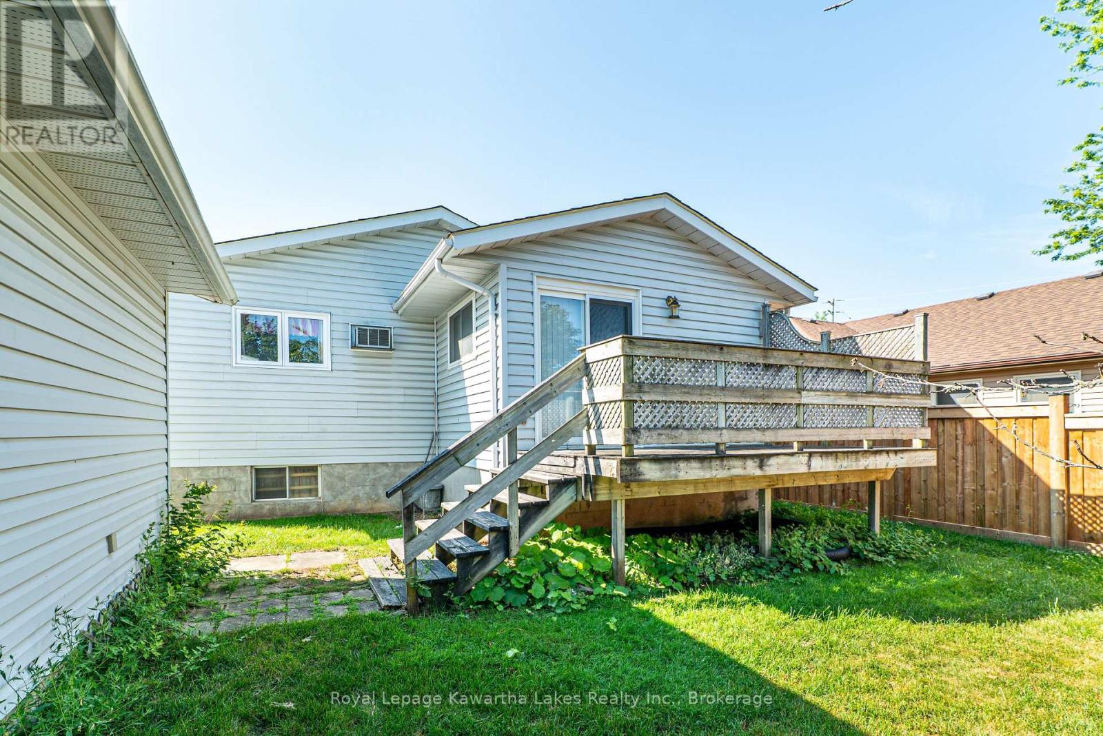 182 COLBORNE STREET W - 32