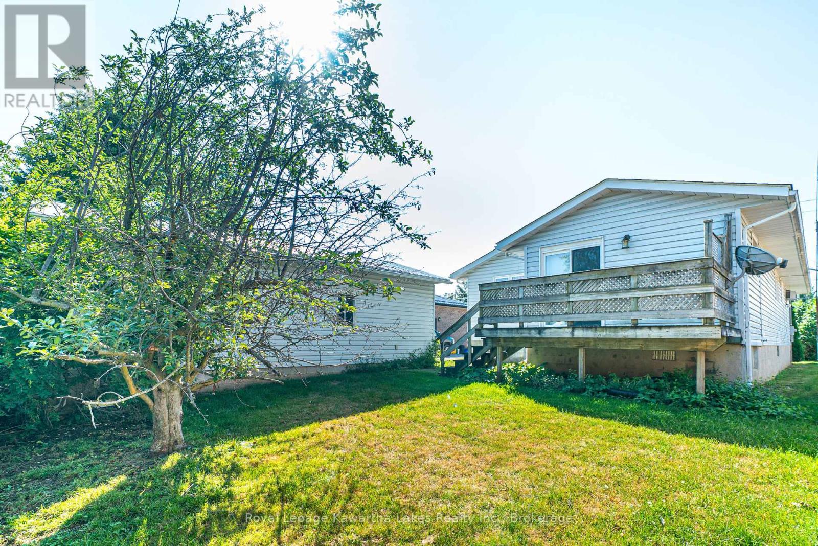 182 COLBORNE STREET W - 33