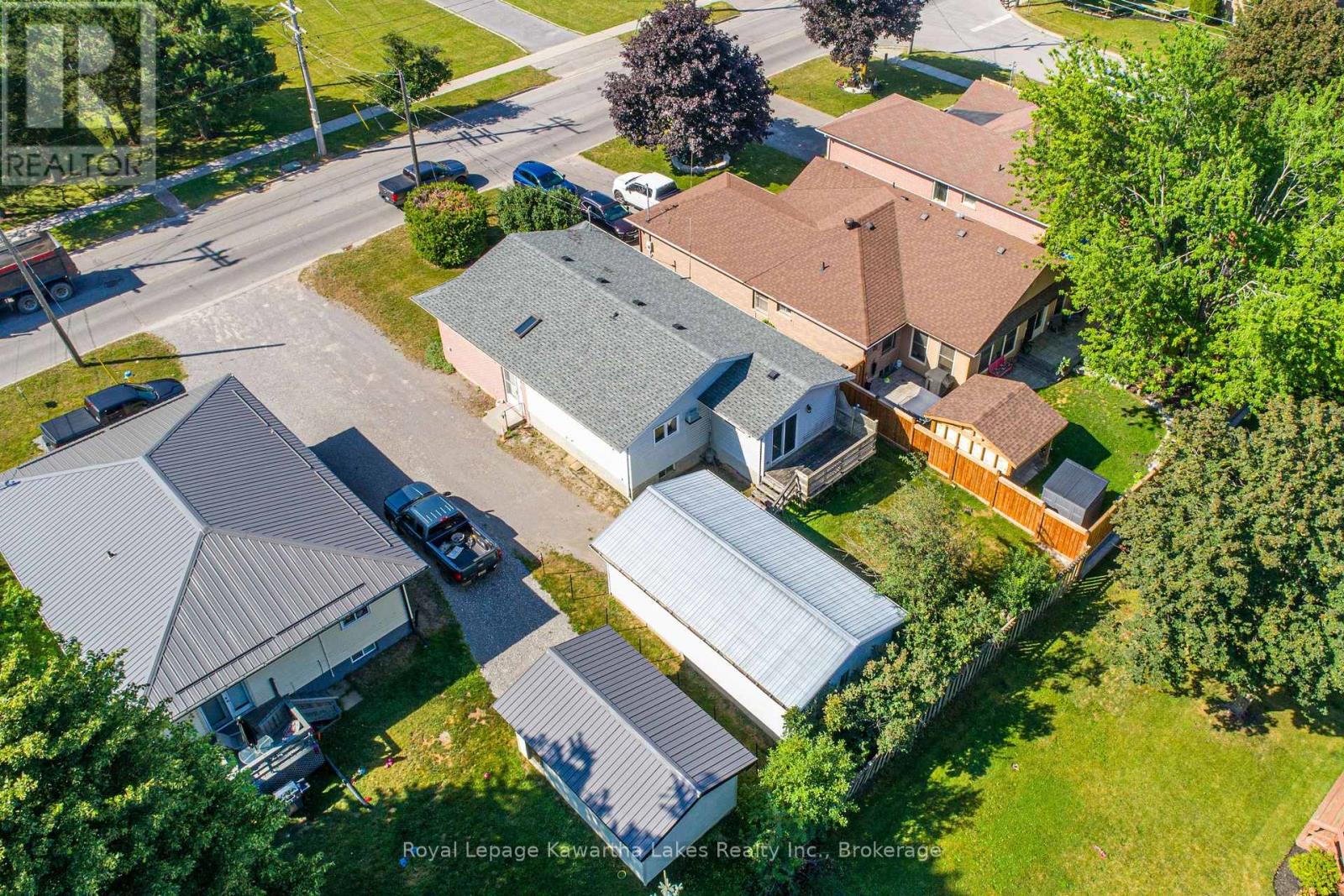 182 COLBORNE STREET W - 37