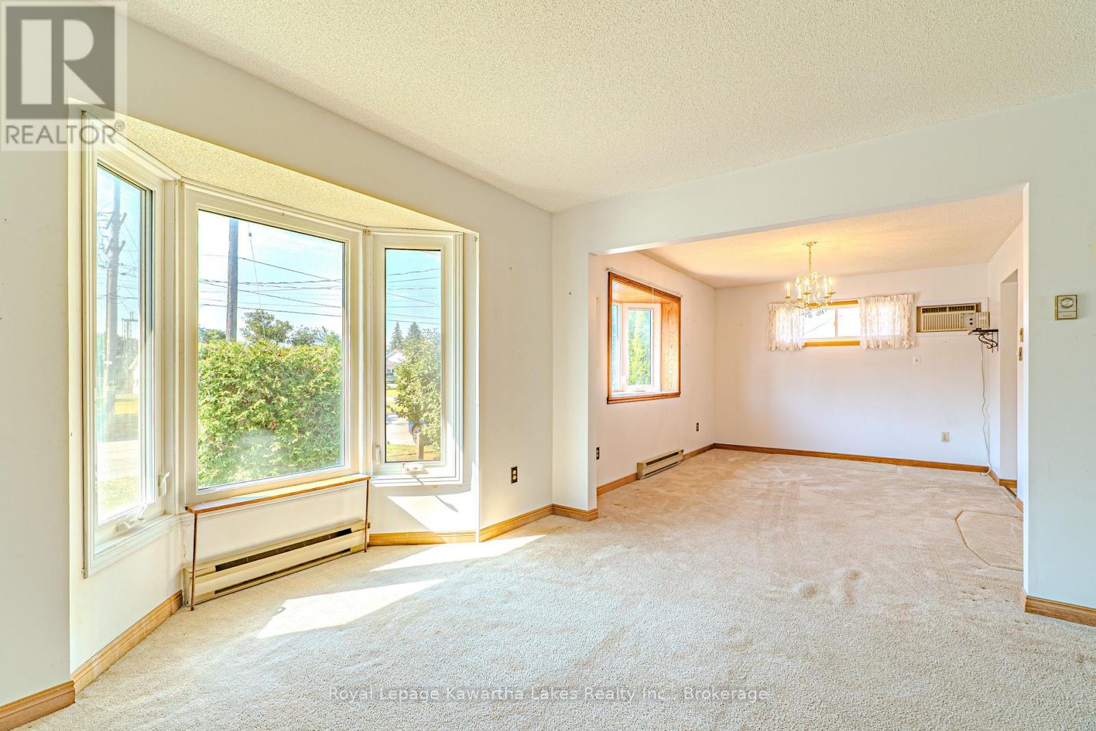 182 COLBORNE STREET W - 9