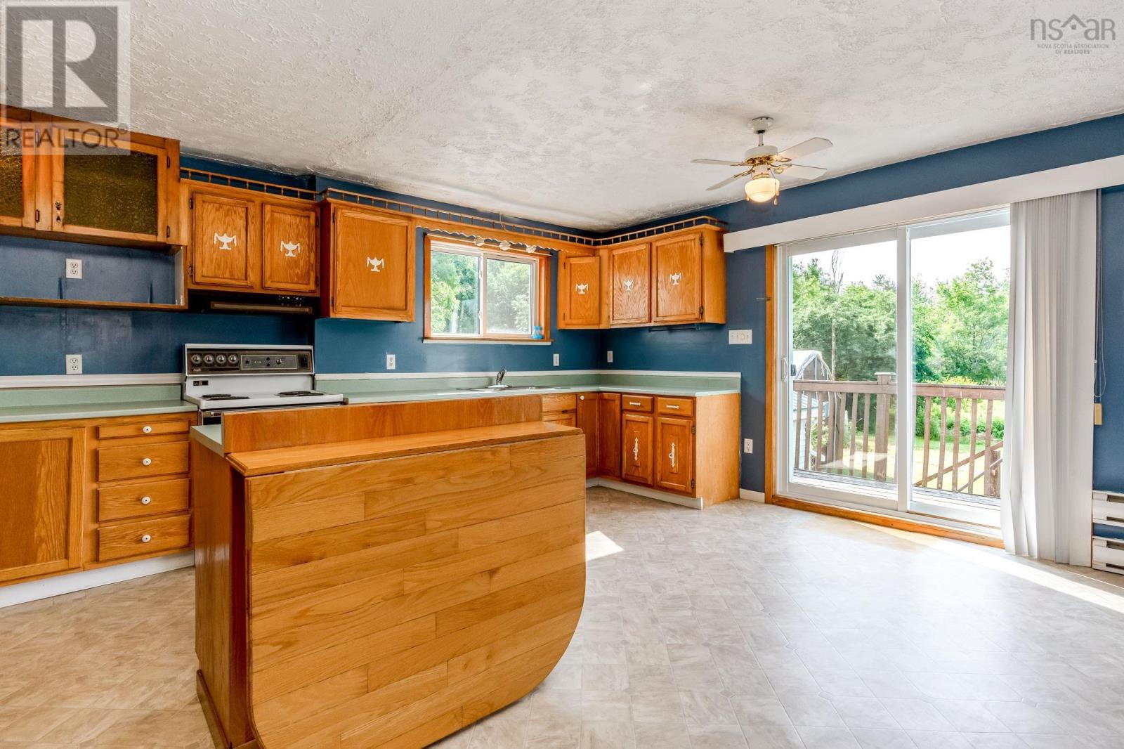 175 Centennial Drive - 9