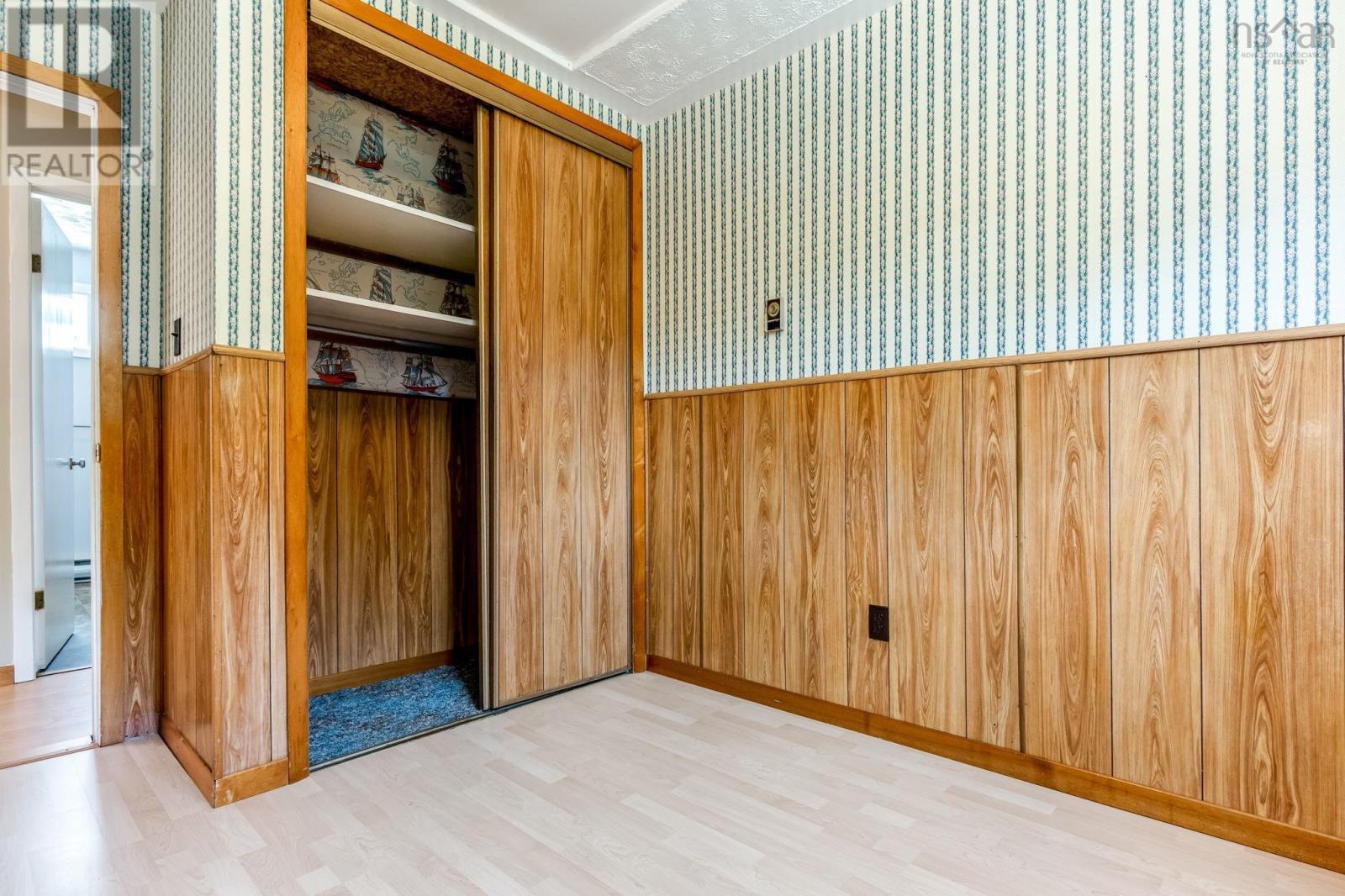 175 Centennial Drive - 12