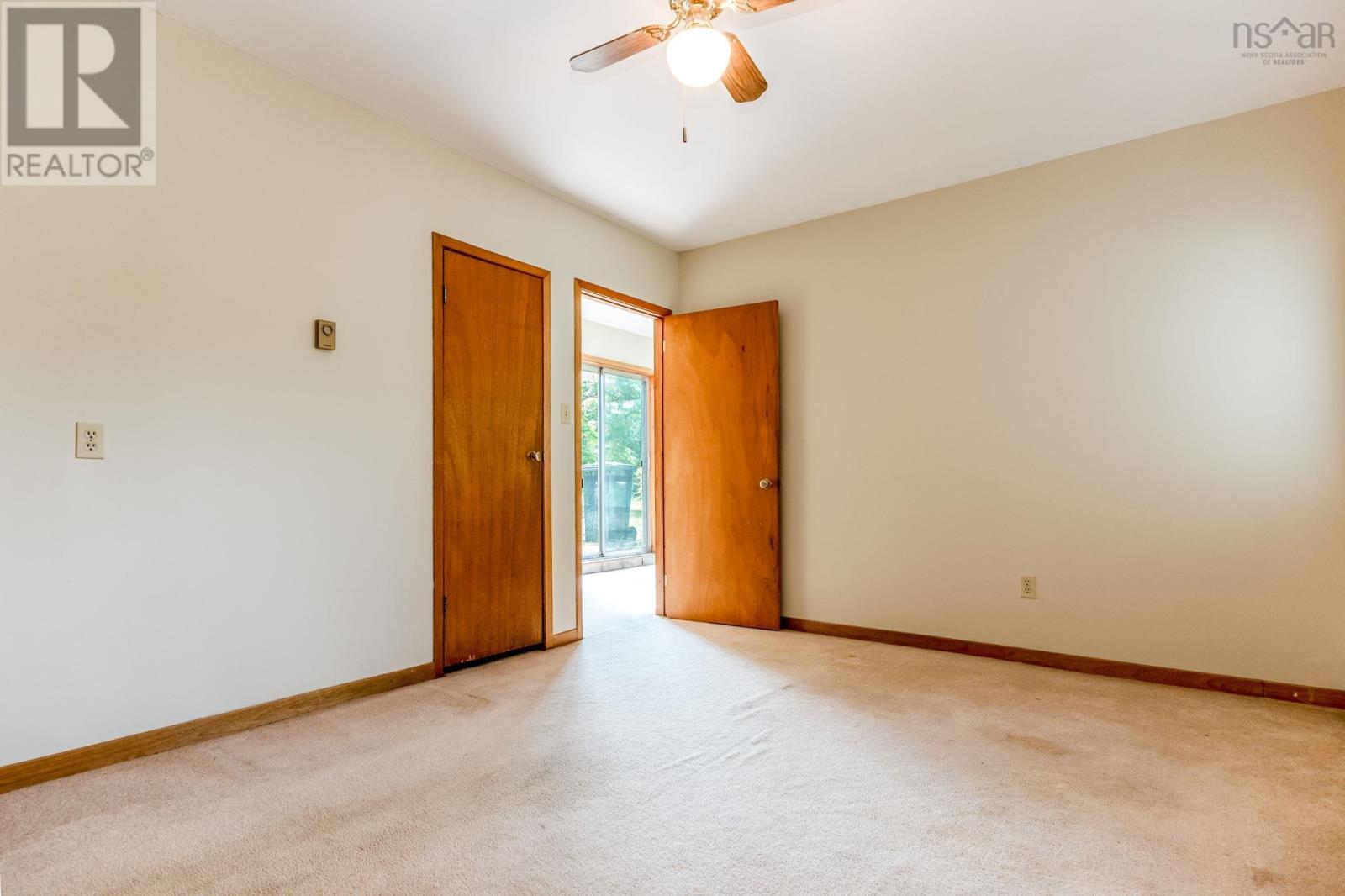 175 Centennial Drive - 27