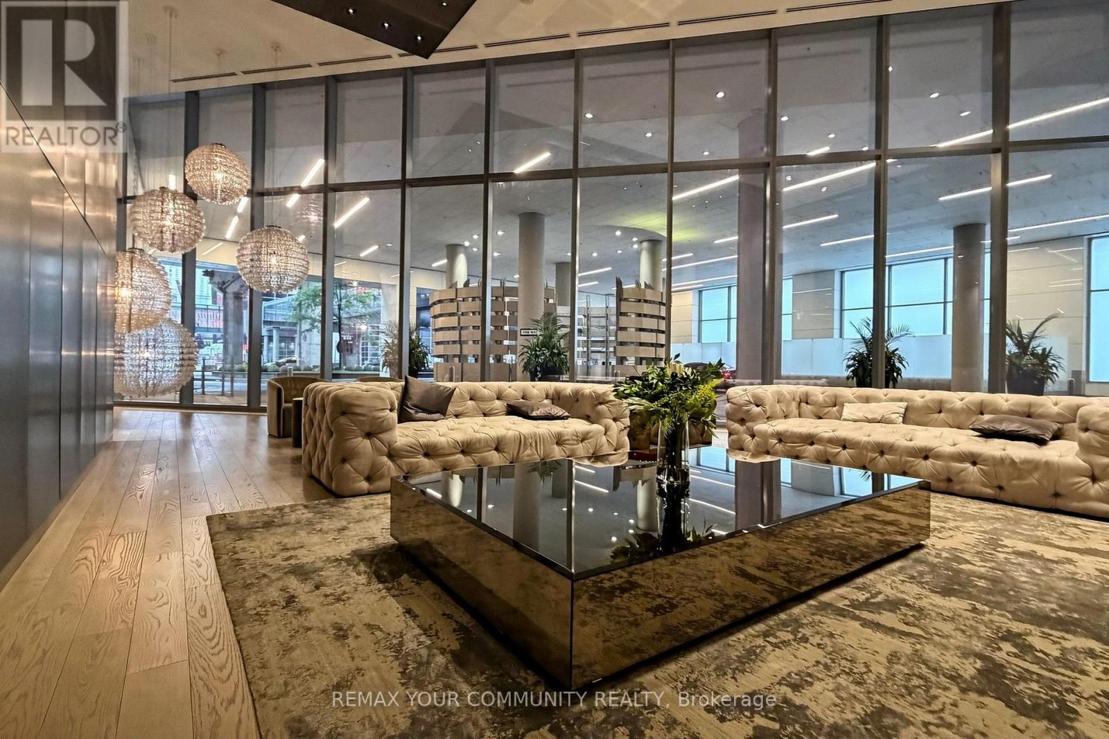 #3702 88 HARBOUR STREET - 10