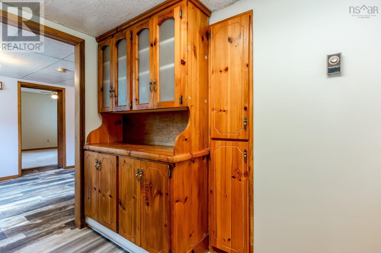 175 Centennial Drive - 33