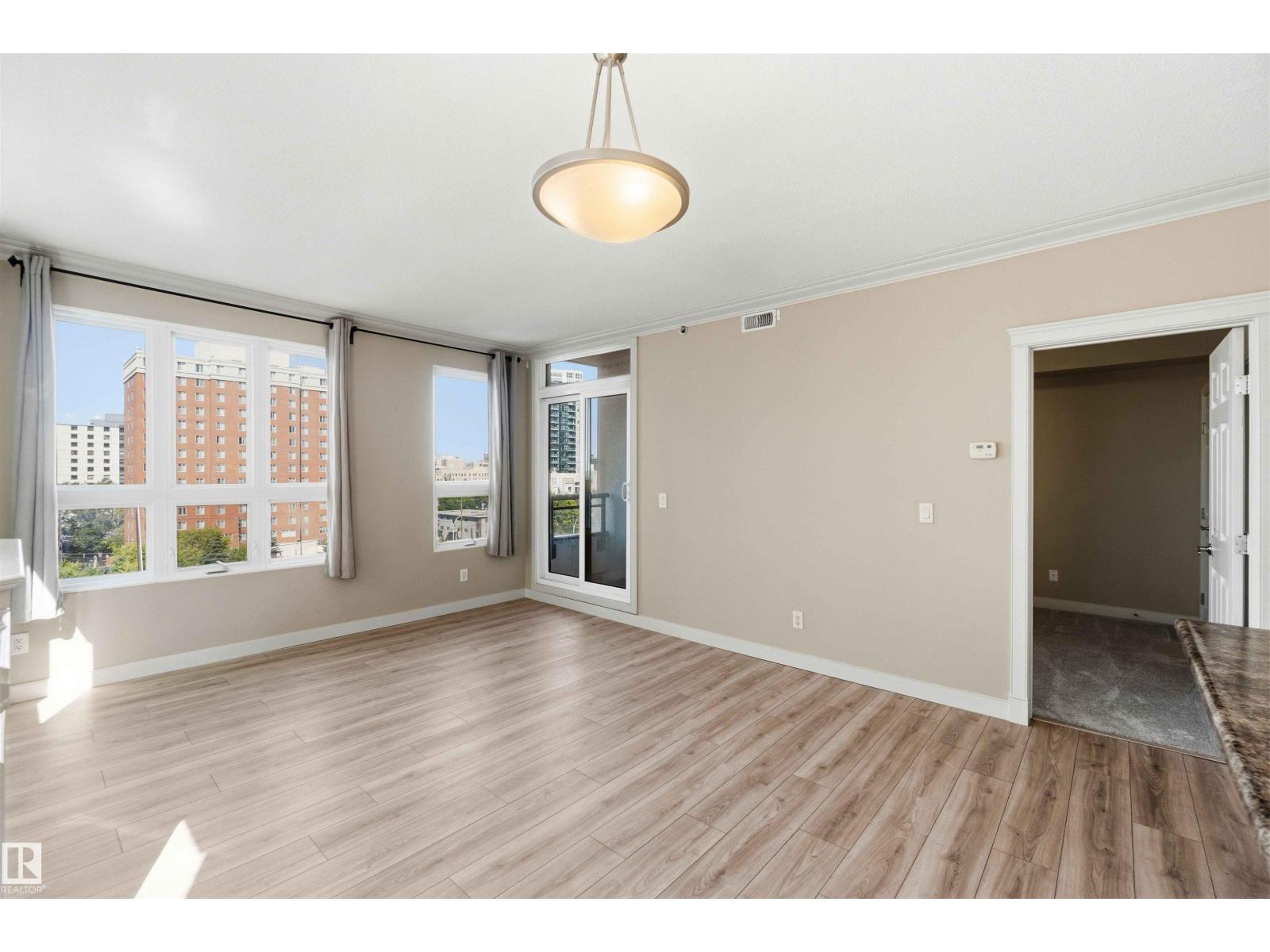 #708 9939 109 ST NW - 23