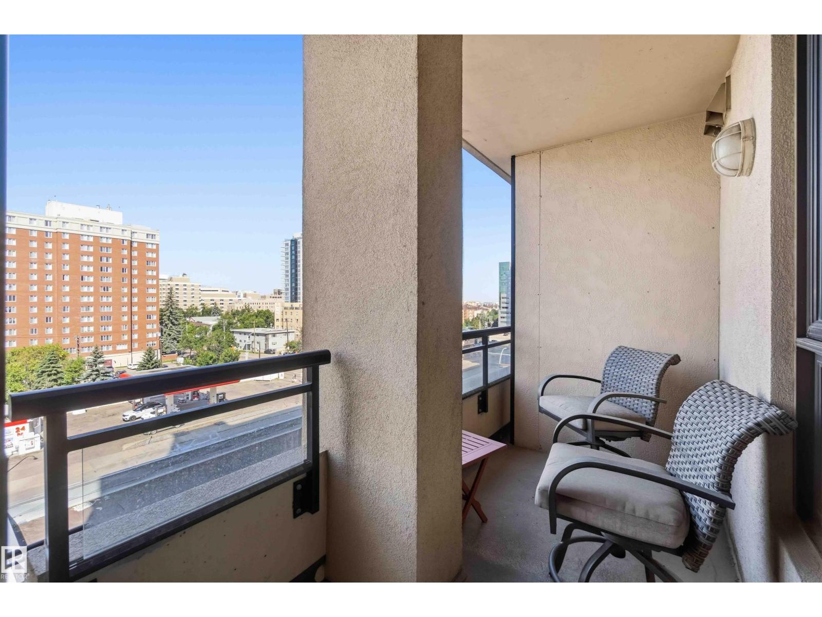 #708 9939 109 ST NW - 35