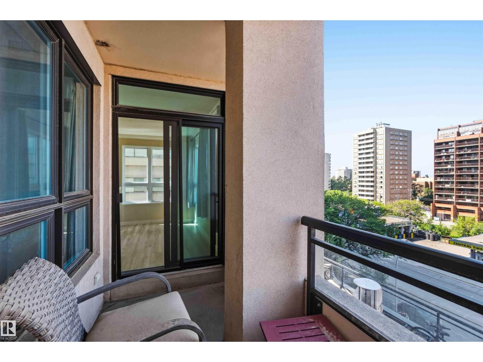 #708 9939 109 ST NW - 36
