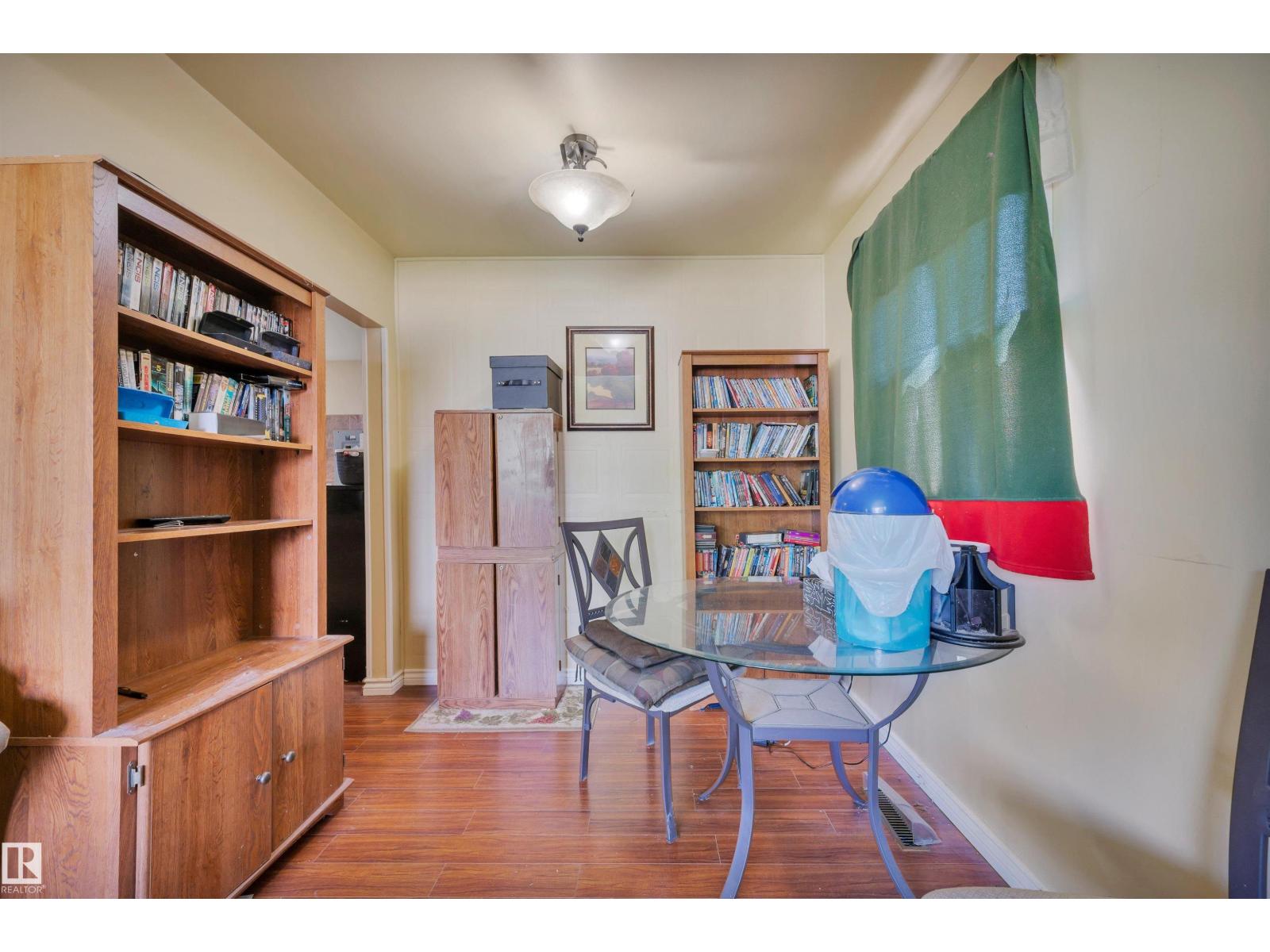 13411 112 ST NW - 6