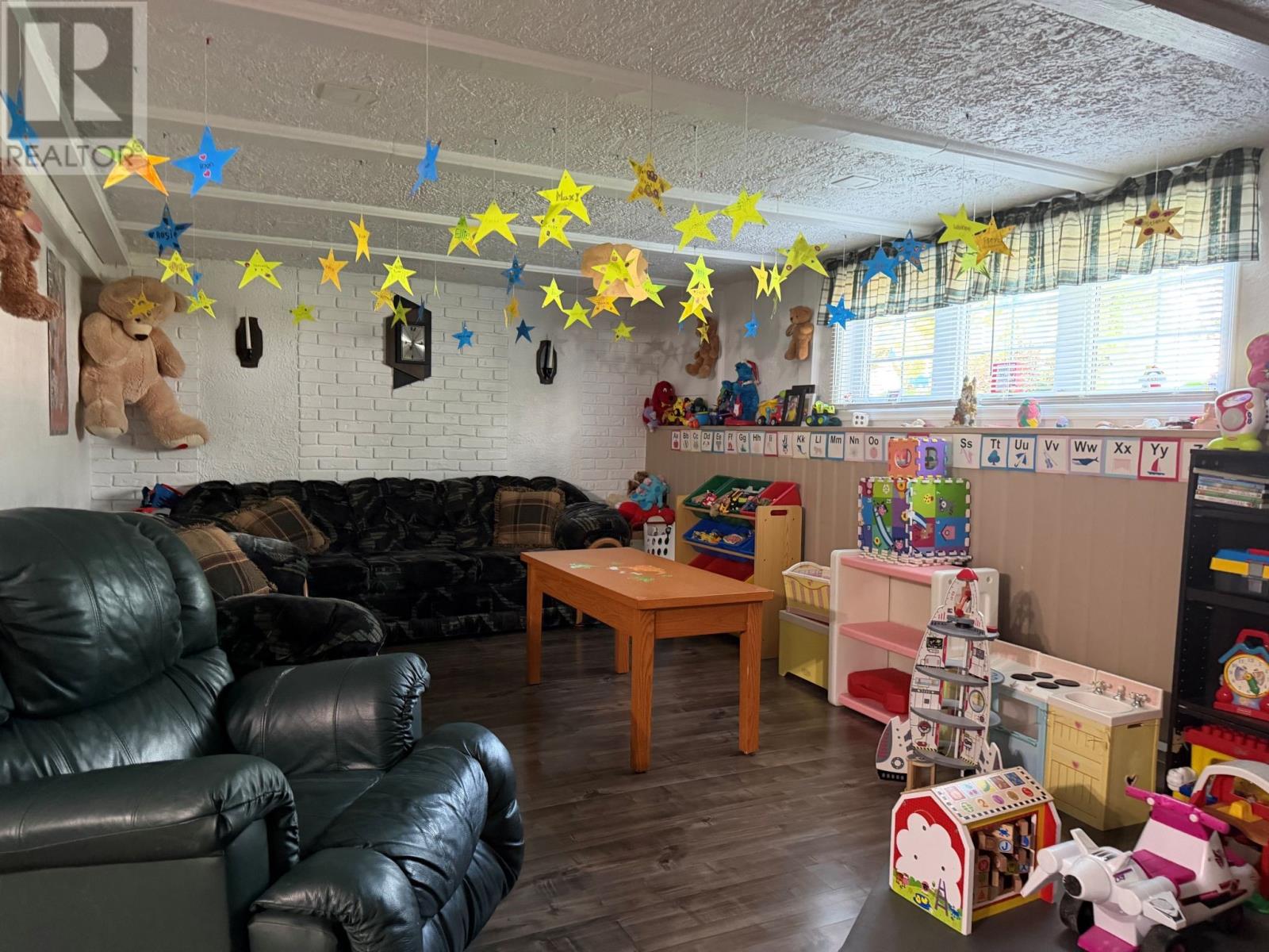 17 Grieve Crescent - Image 27