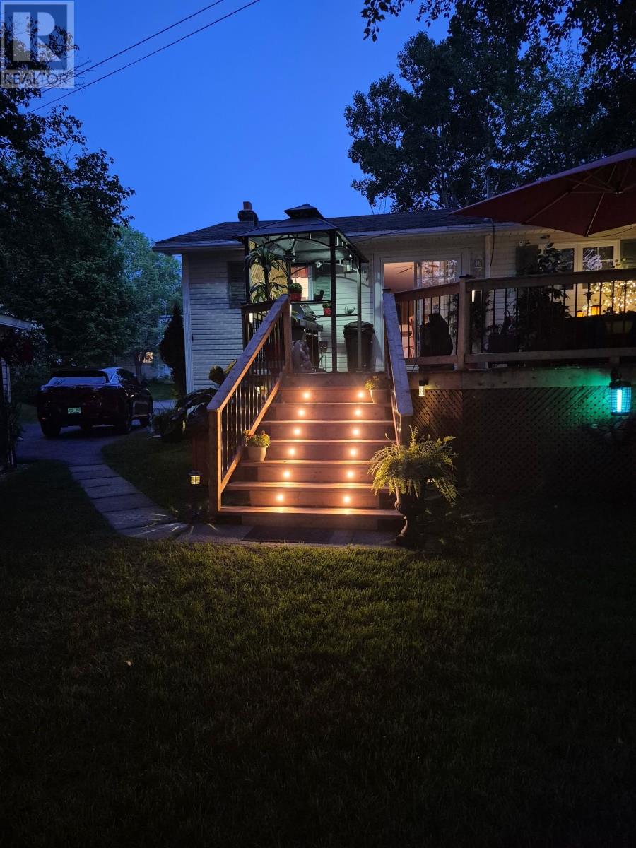 17 Grieve Crescent - Image 35