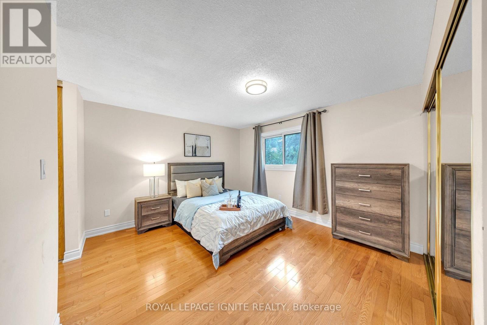 39 SADDLEBACK COURT - Image 23