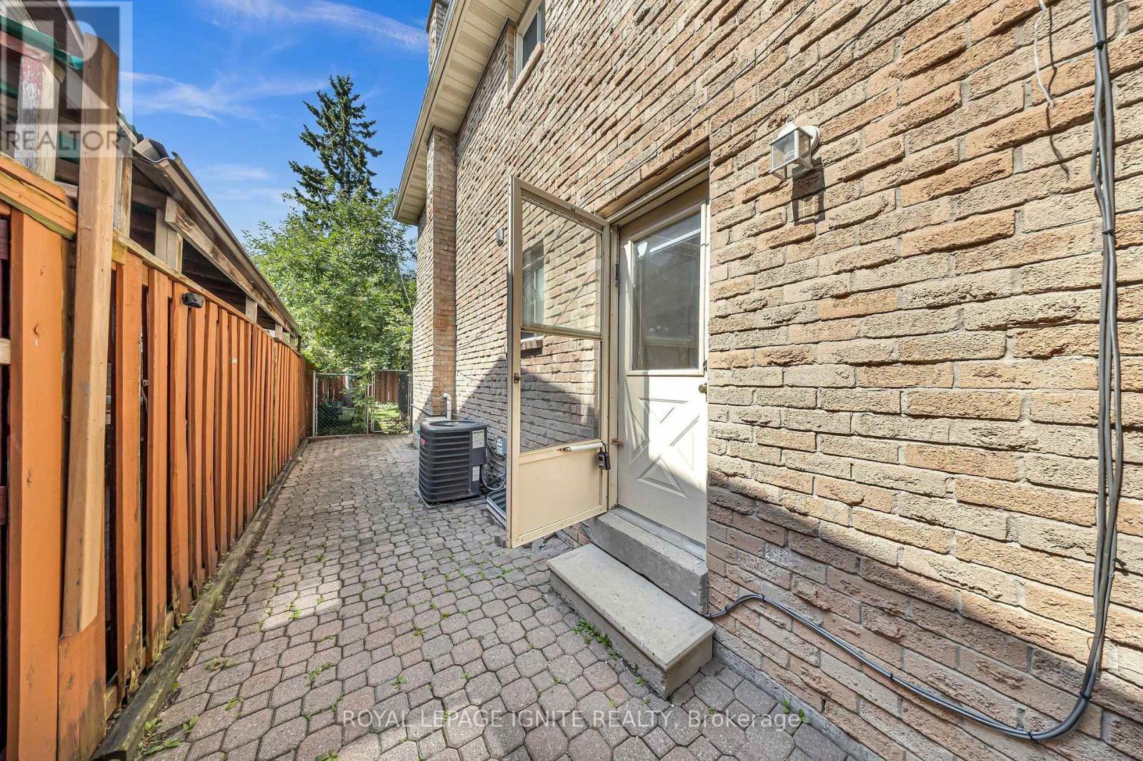 39 SADDLEBACK COURT - Image 33