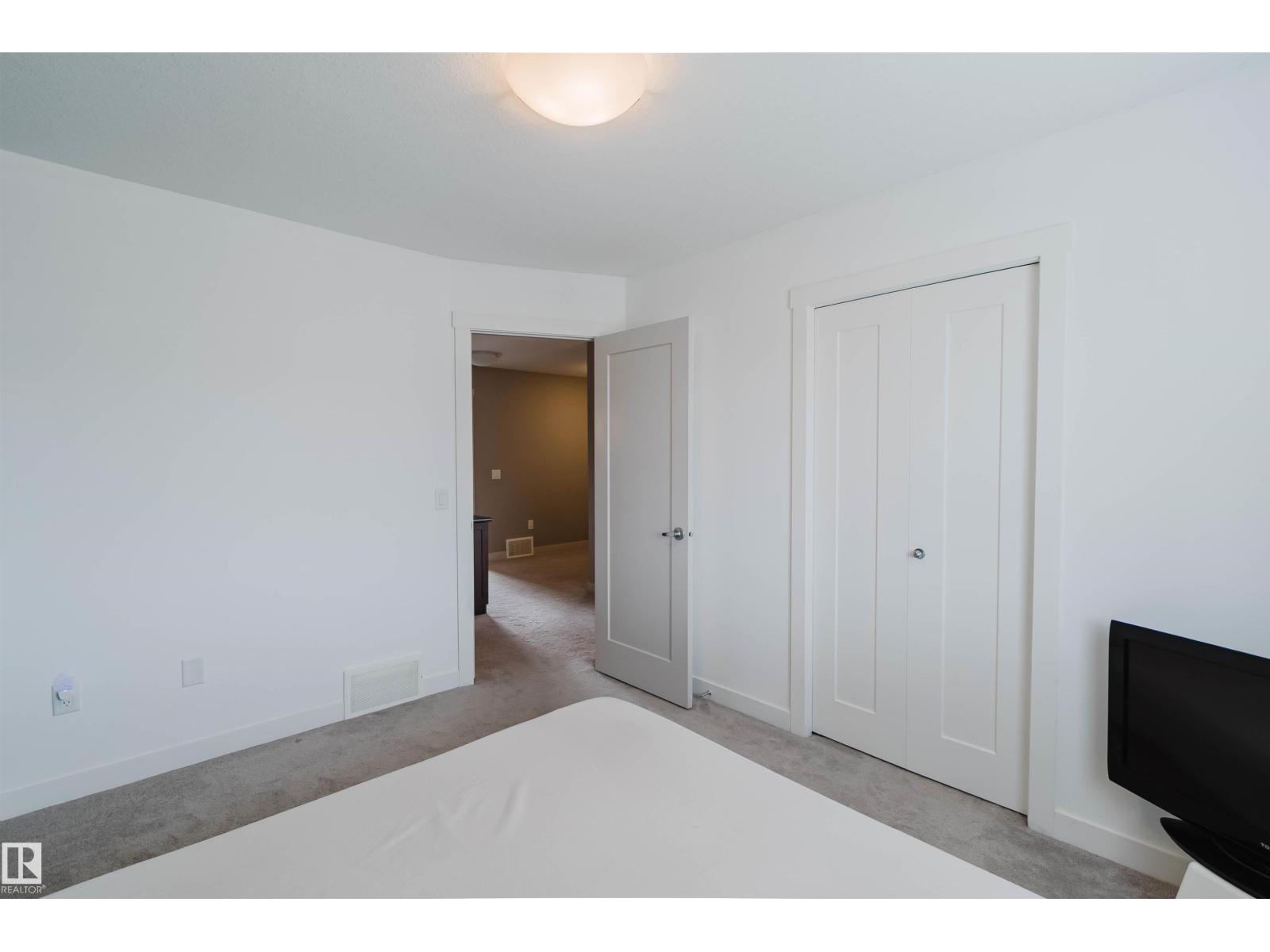 6717 ELSTON LN NW - 32