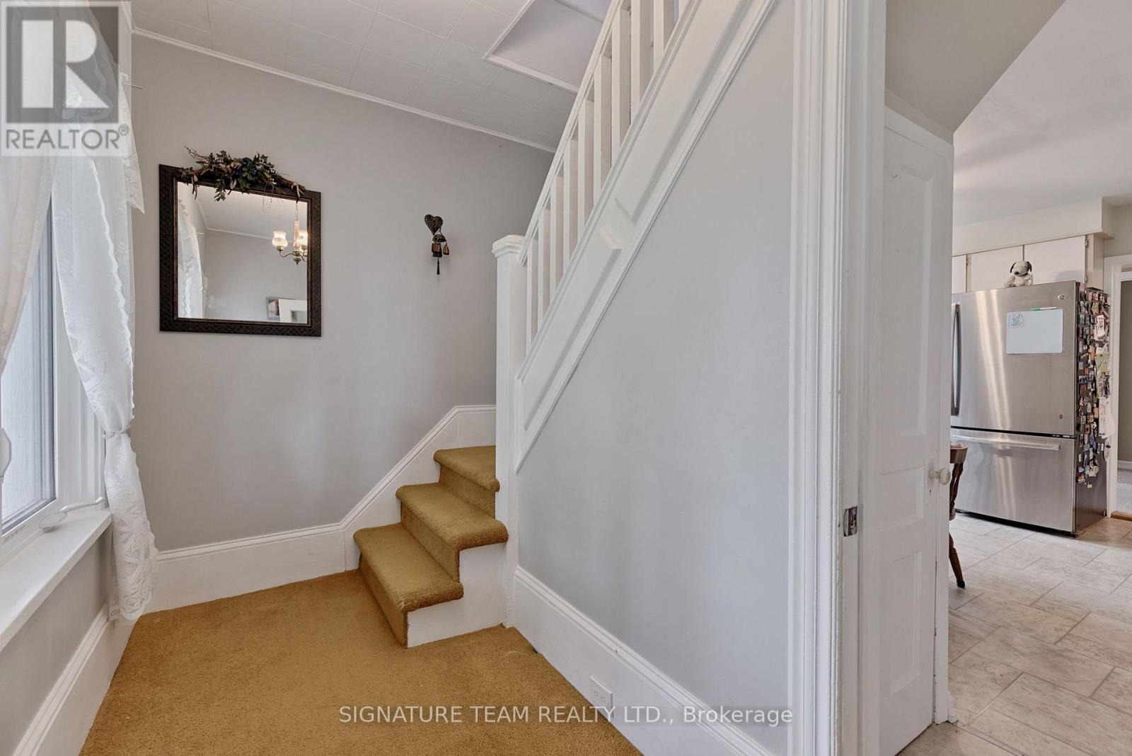21 ELLIOTT STREET - 25