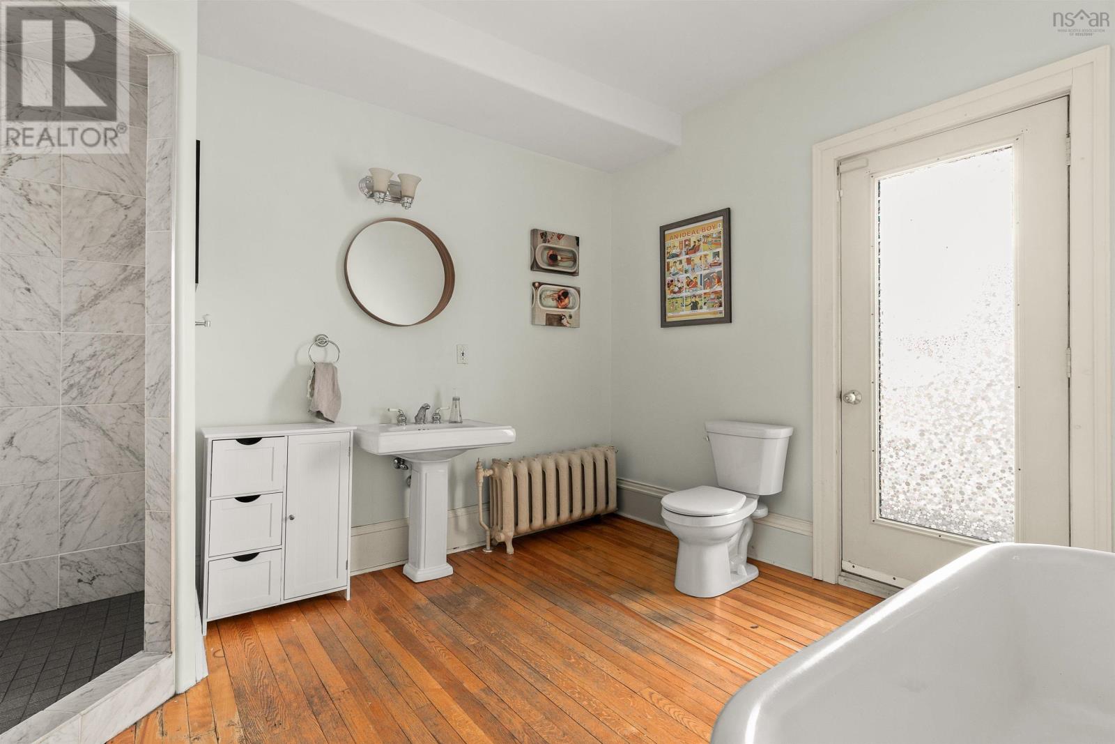 1278 Queen Street - 27