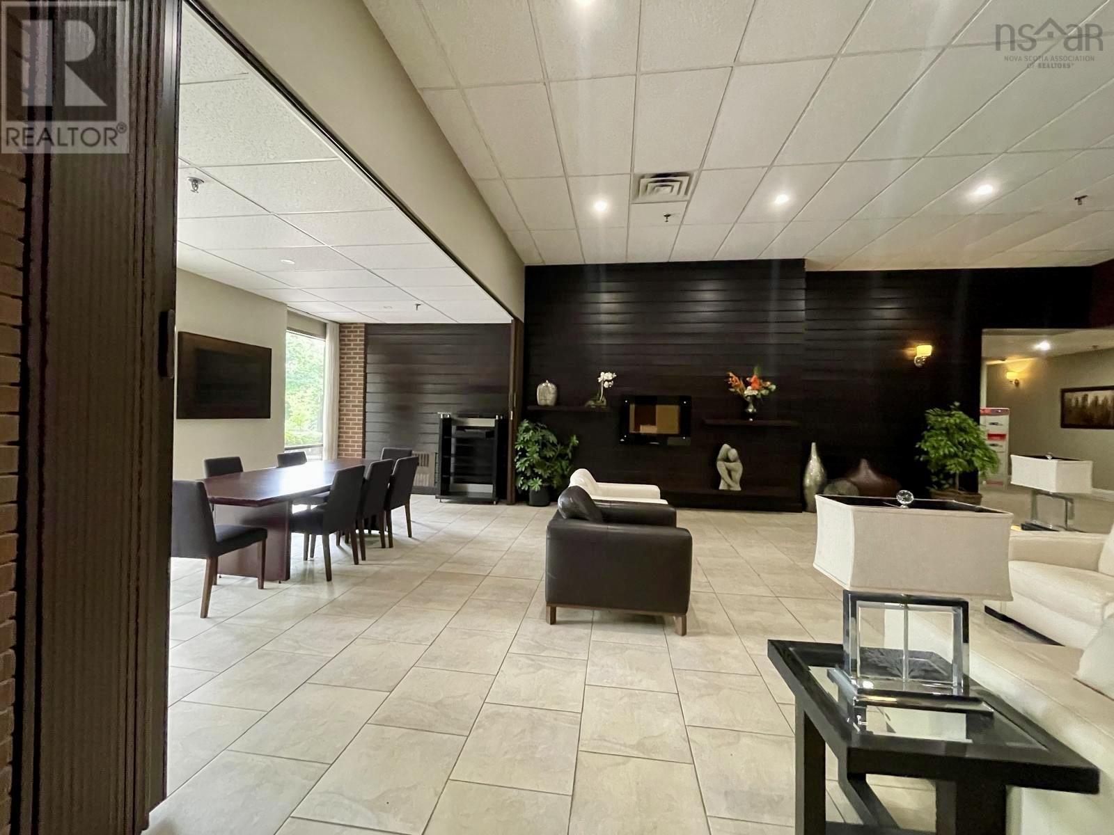 #505 6369 Coburg - 3