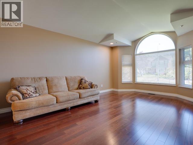 3419 ONTARIO AVE - 17