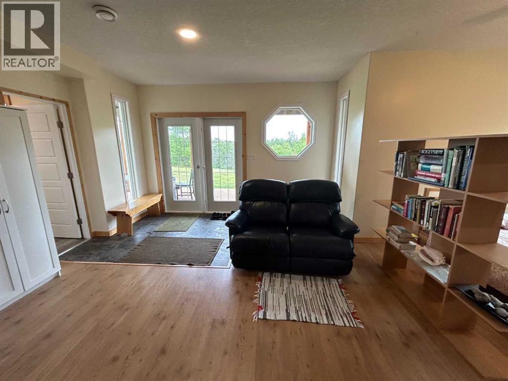 49 Grandview Crescent - 29