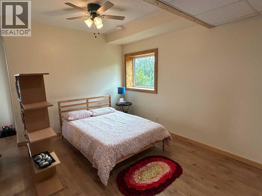 49 Grandview Crescent - 27