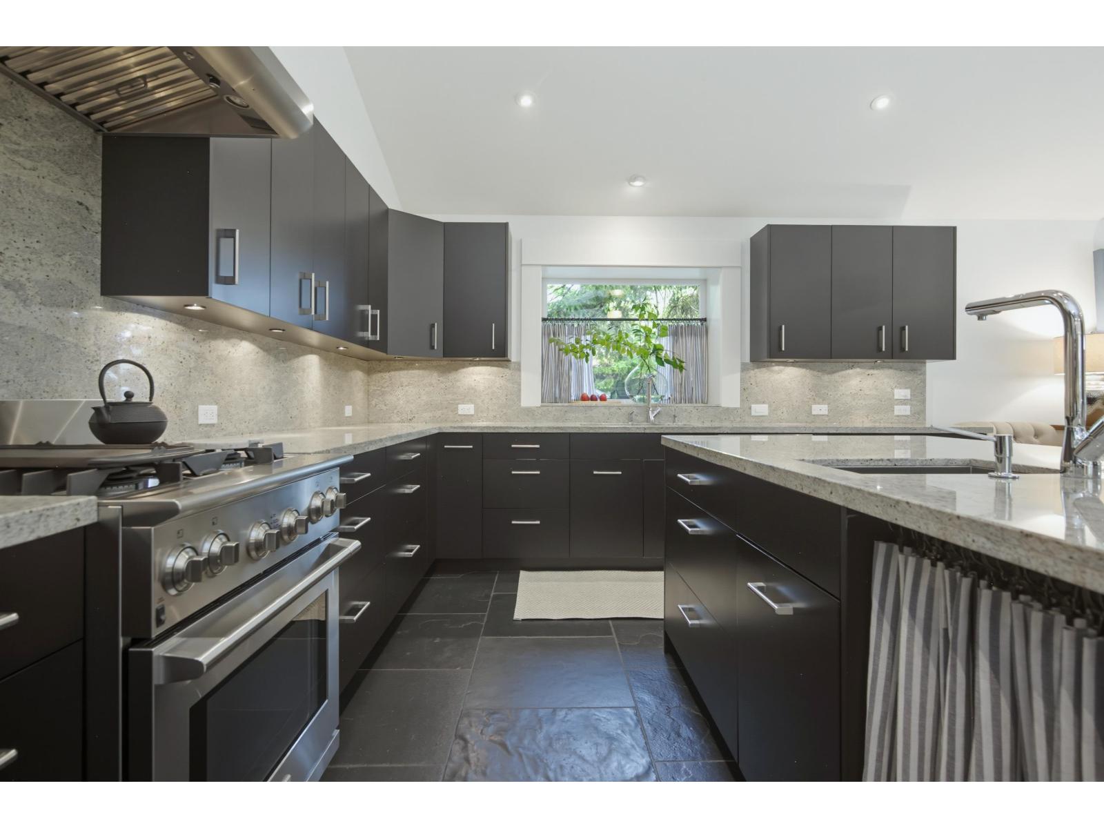 3 Bed, 4 Bath House for Sale in Langley – 25044 56 AVENUE, Langley – MLS# R3145948 - Image 42