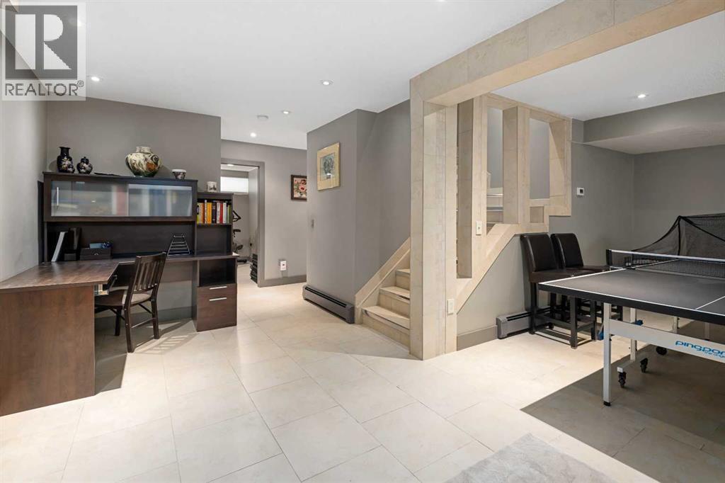 95 Hawkstone Close NW - 32