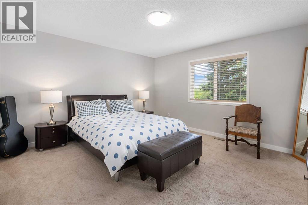 95 Hawkstone Close NW - 24