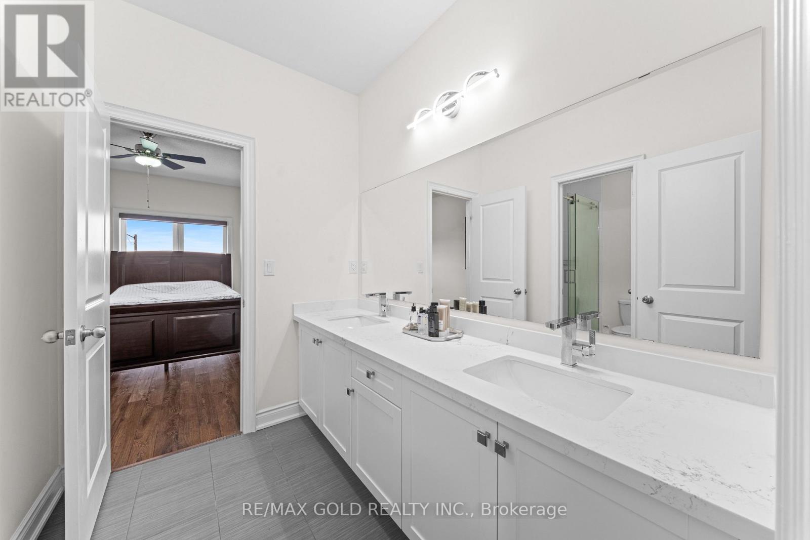 58 STILTON AVENUE - 23