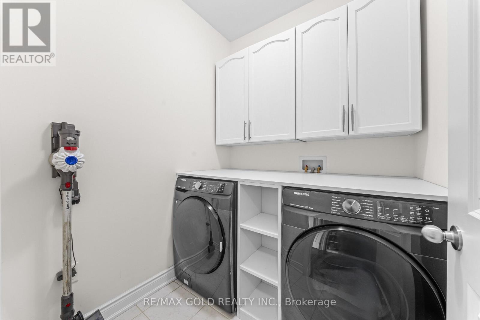 58 STILTON AVENUE - 25