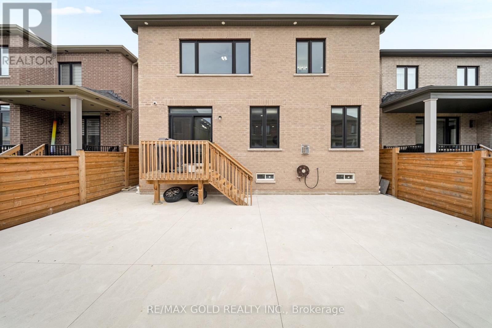 58 STILTON AVENUE - 28