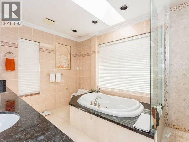 7 Bed, 6 Bath House for Sale in Vancouver – 1128 W 37TH AVENUE, Vancouver – MLS# R3148405 - Image 13
