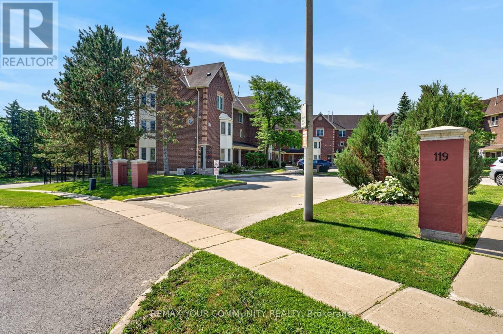 #50 119 D'AMBROSIO DRIVE - 2