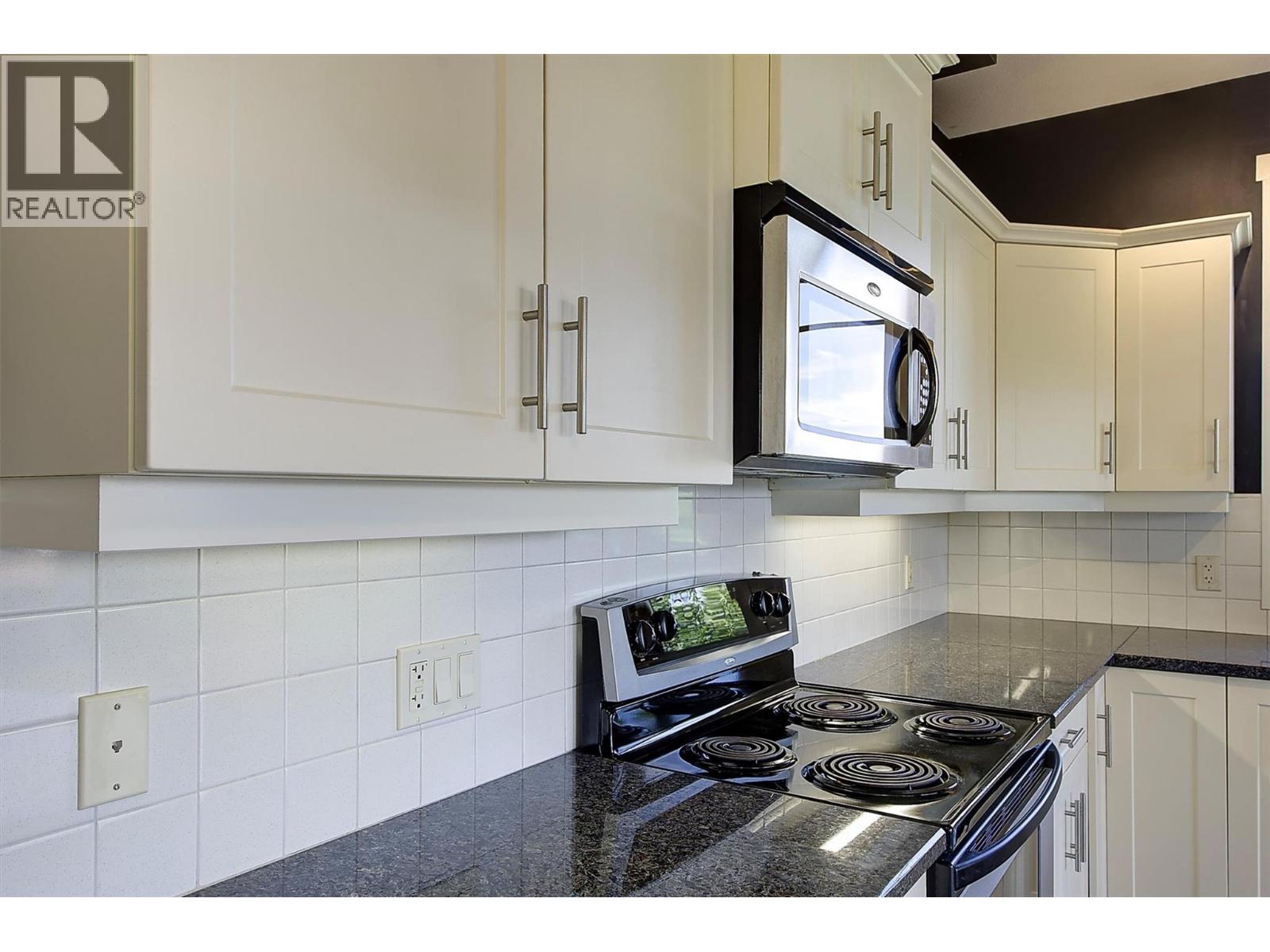 #411 3735 Casorso Road - 32