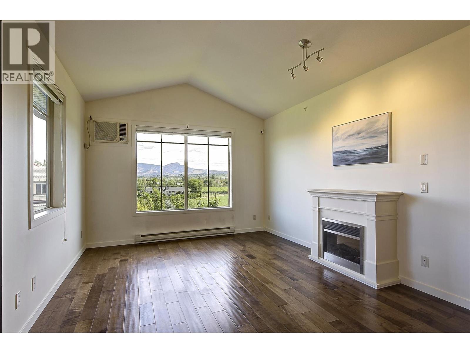 #411 3735 Casorso Road - 10