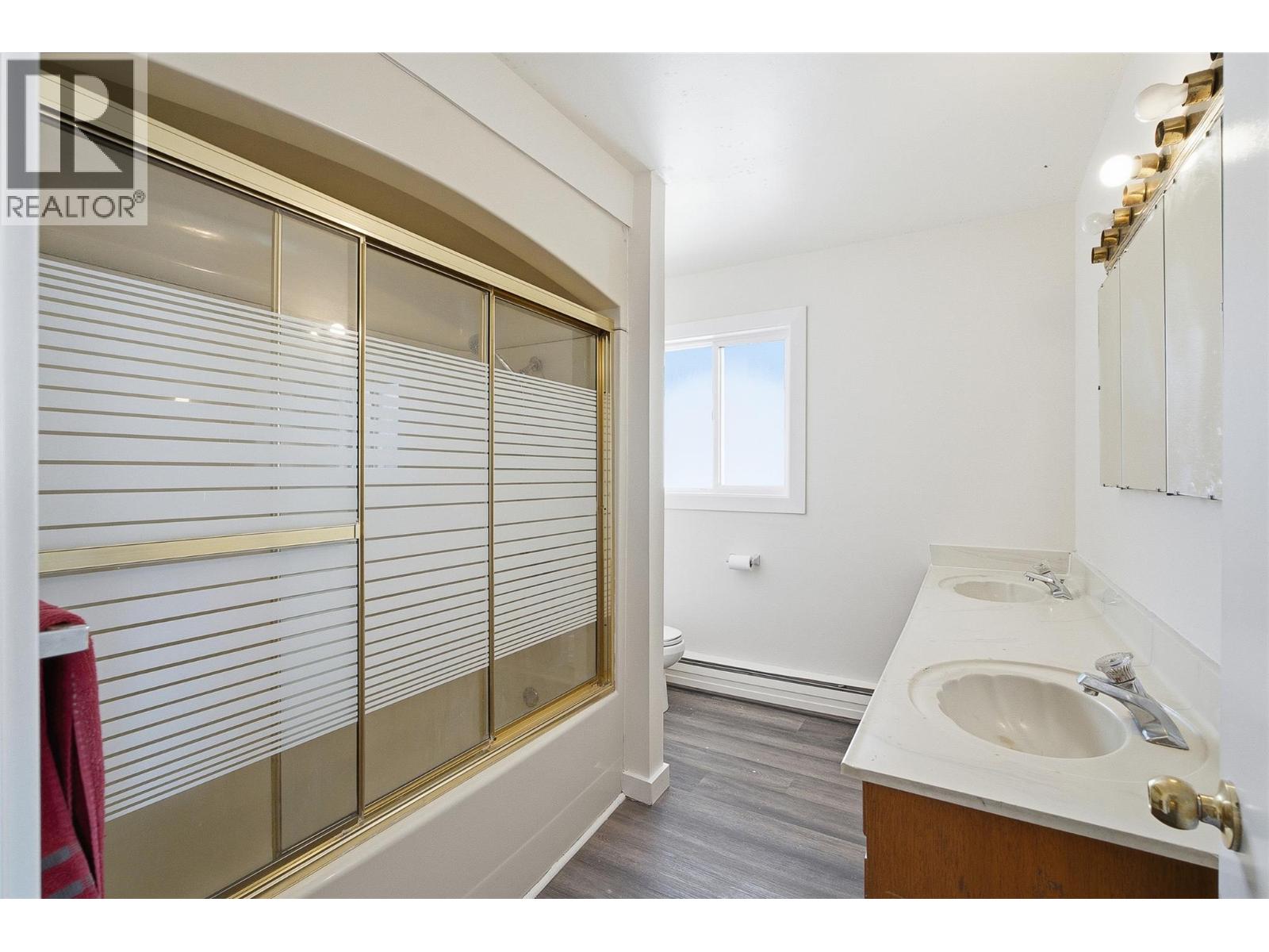 2337 Coutlee Avenue - 26