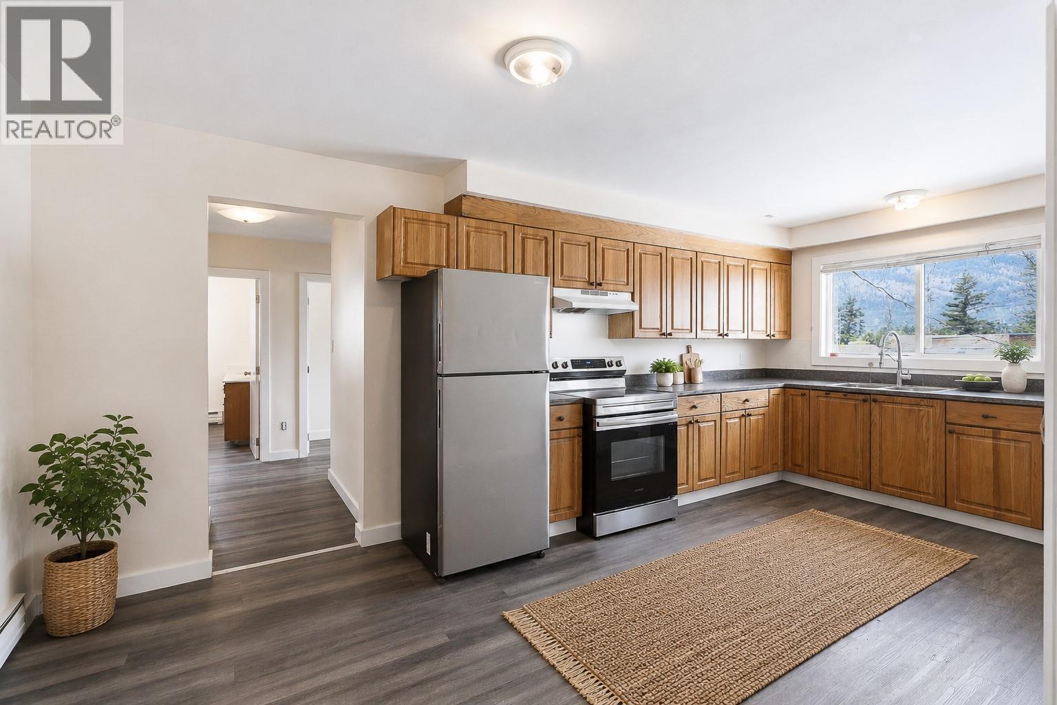 2337 Coutlee Avenue - 6