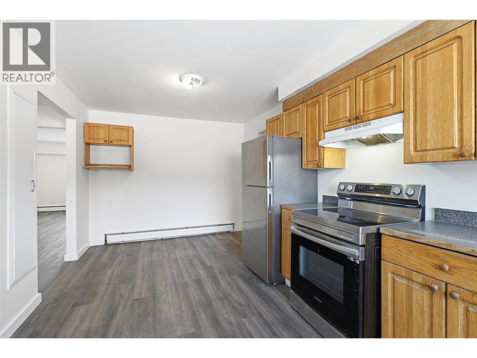 2337 Coutlee Avenue - 24