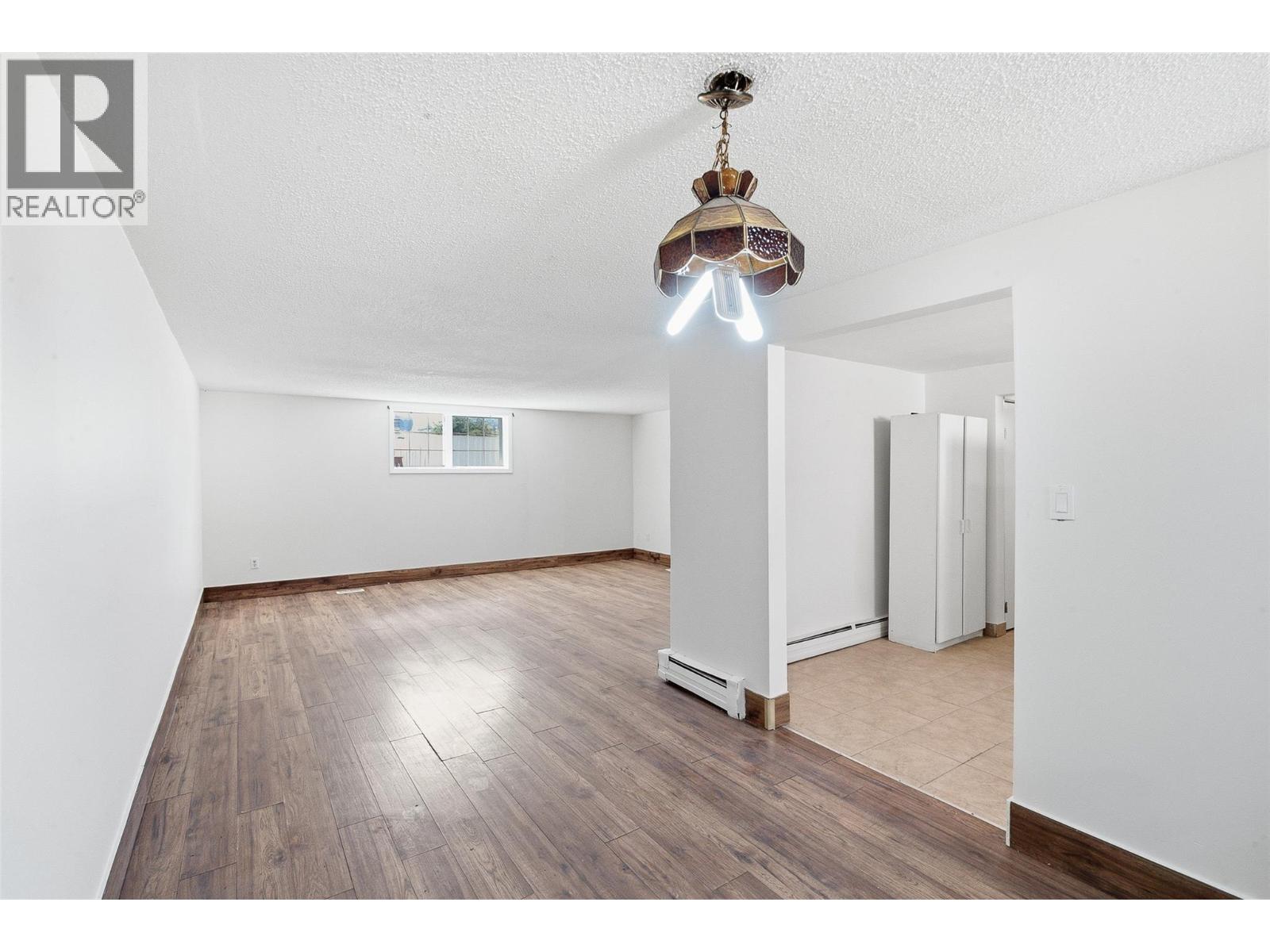 2337 Coutlee Avenue - 51