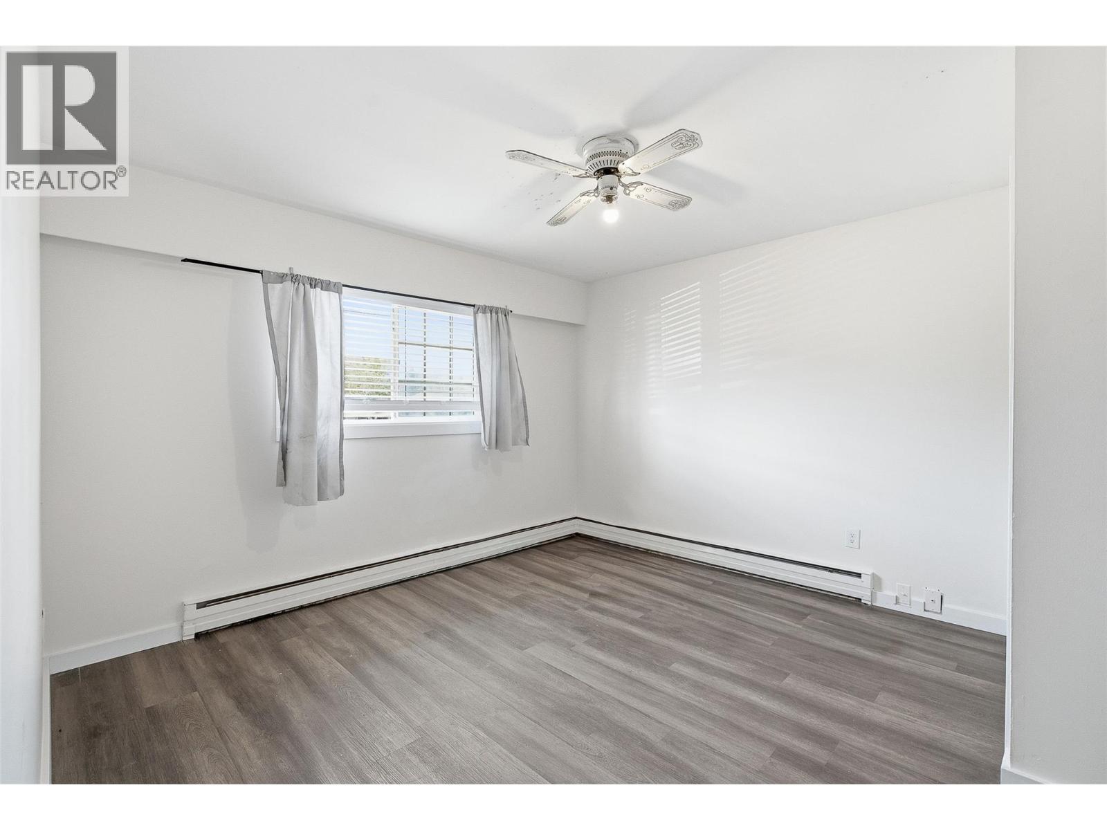 2337 Coutlee Avenue - 34