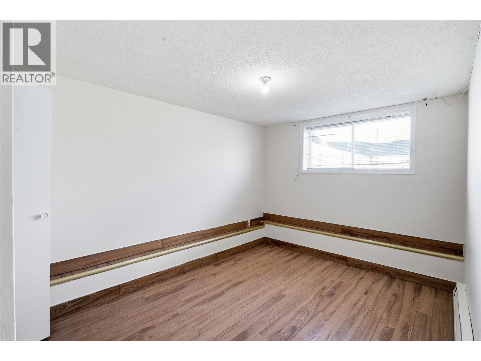2337 Coutlee Avenue - 40