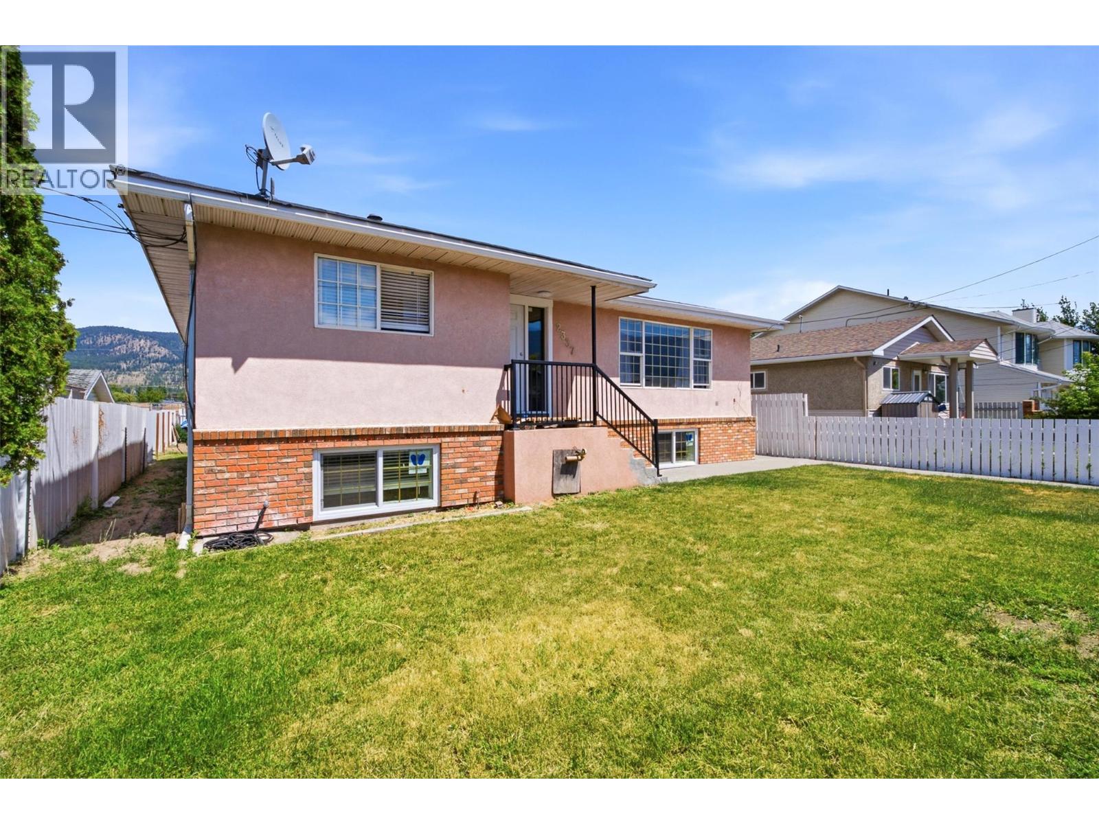 2337 Coutlee Avenue - 56