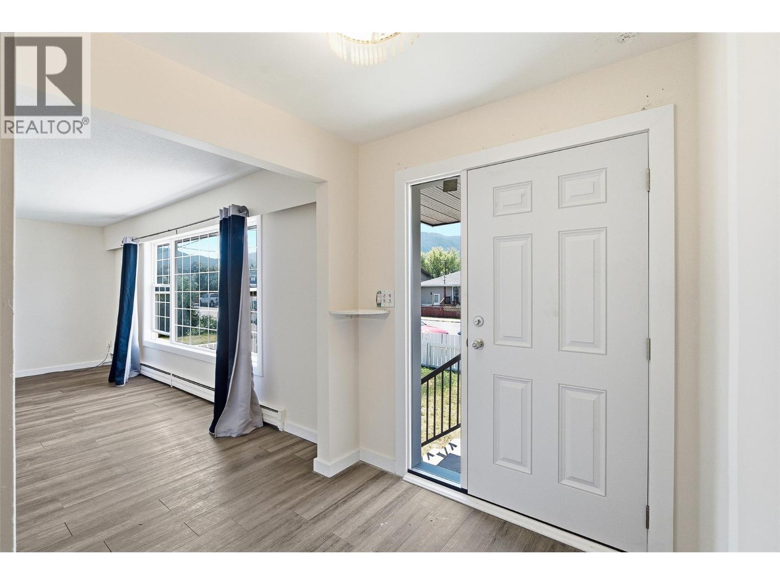 2337 Coutlee Avenue - 36