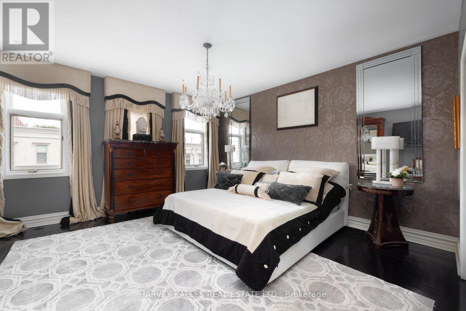 #21 260 RUSSELL HILL ROAD - 12